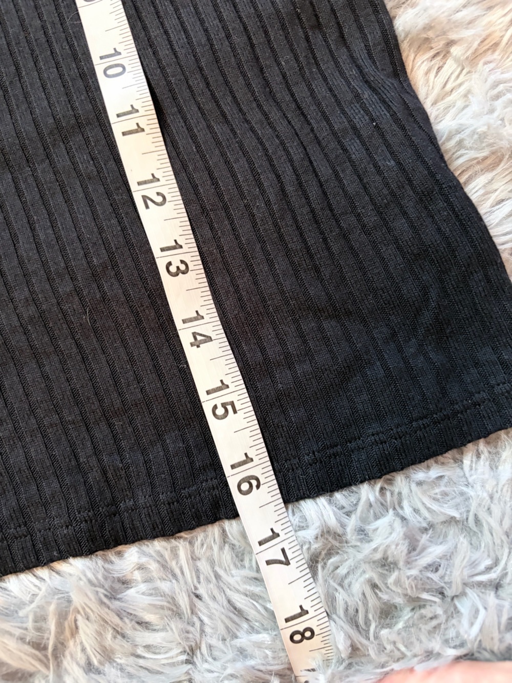 Reformation Black Ribbed Long Sleeve Cropped Top Size M - Picture 5 of 6
